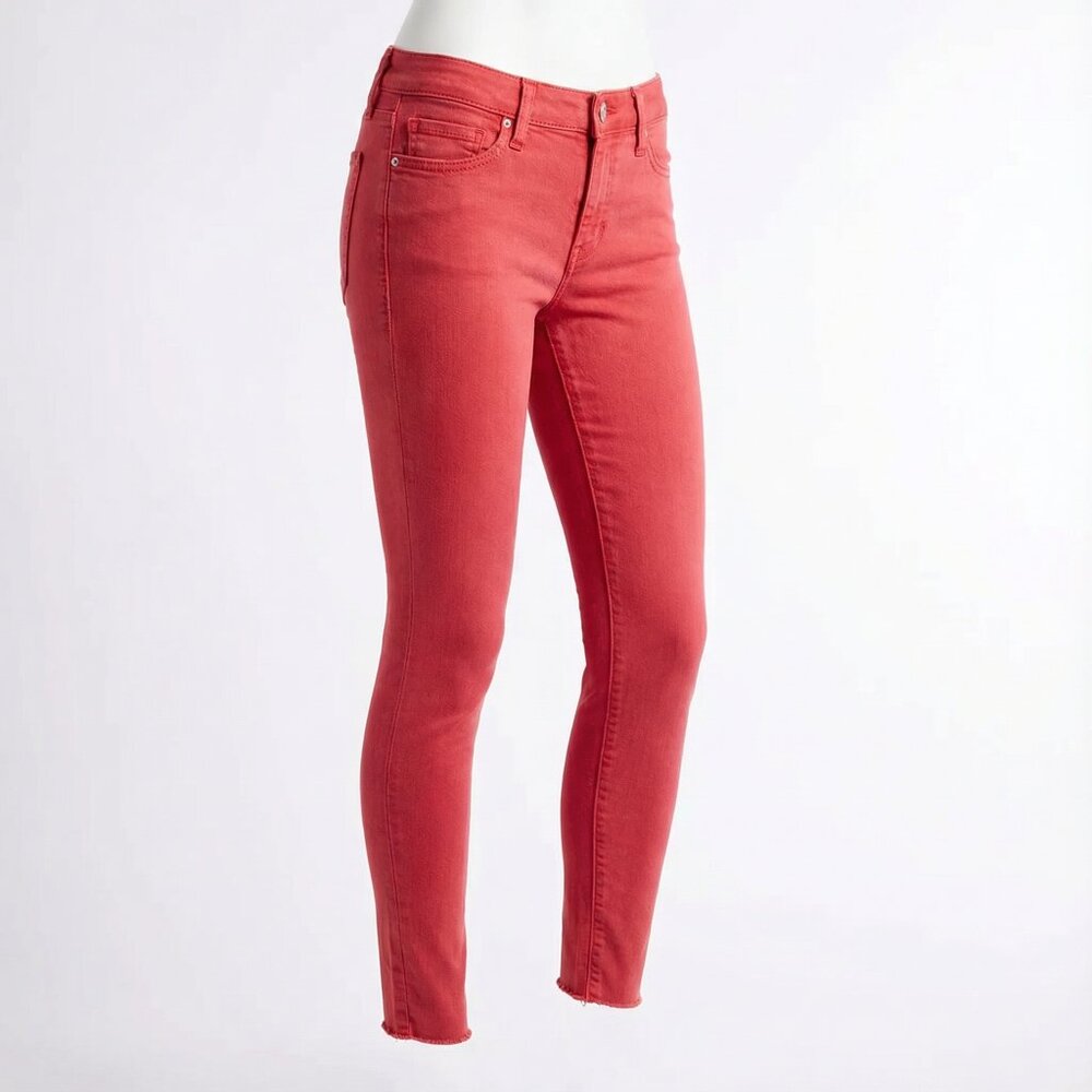 Hudson Jeans Nico Mid Rise Unfinished Hem Ankle in Red Stone
